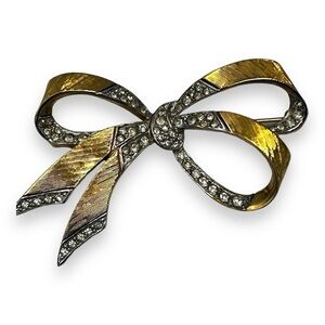 Nina Ricci Brooch